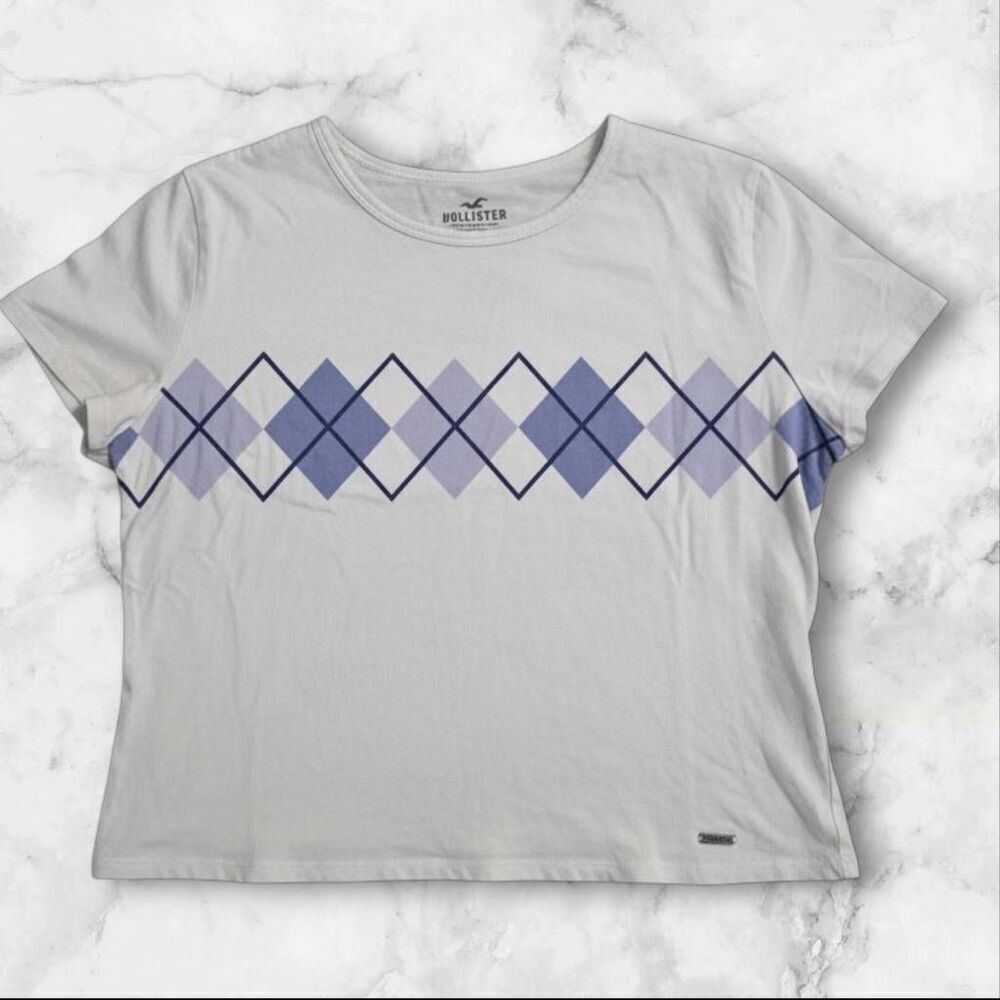 Hollister White Must Have Baby Tee Size Large